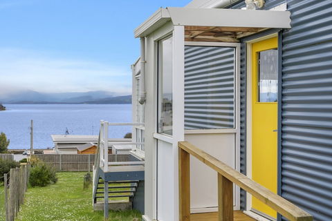 Blue Cottage Bruny Island - Accommodation in Brisbane 0
