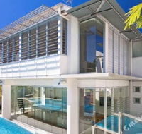 R  W Noosa Holidays 19 the Esplanade - Accommodation in Brisbane