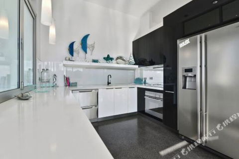 The Accommodation Group â€“ Glasshouse On Bentley Bridport - Accommodation in Brisbane 2