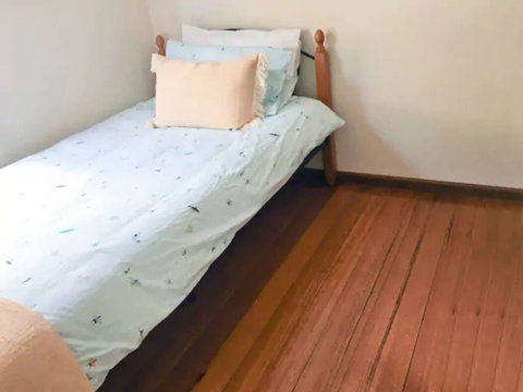 Sun, Beach, Shops, Wifi, Netflix - Accommodation in Brisbane 3