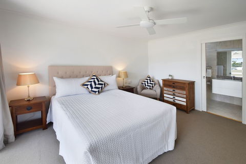 Villa 1 Lazy Days - Accommodation in Brisbane 5