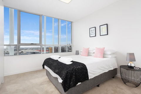 As The Sun Sets - Accommodation in Brisbane 4