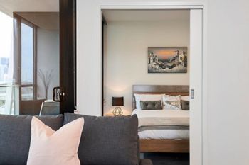 Stunning Harbour & City View Loft - Accommodation in Brisbane 6