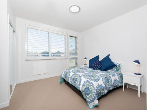 Ocean Views 41A Ocean Avenue - Accommodation in Brisbane 2