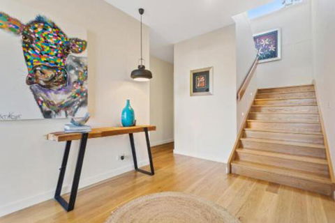 Azure Oasis - Accommodation in Brisbane 0