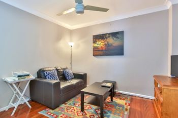 Super 1 Bedroom Pad In New Farm - Accommodation in Brisbane 0