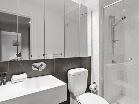 CHARLOTTE Manhatten Building Near Spencer St. & Southern Cross Station - Accommodation in Brisbane 3