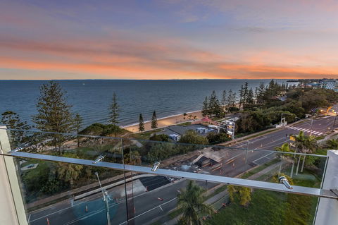 Penthouse On Suttons - Accommodation in Brisbane 6