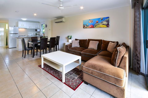 Sunset Waters Apartments - Accommodation in Brisbane 6
