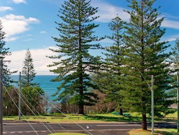 Seaspray Apartments - Accommodation in Brisbane 5