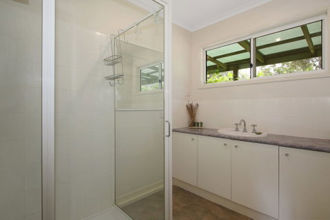 Feathertop Views And Dorm - Accommodation in Brisbane 3