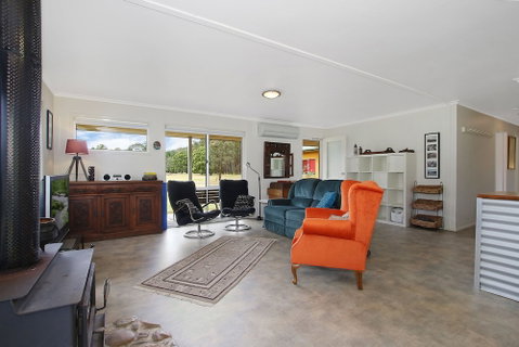 Feathertop Views And Dorm - Accommodation in Brisbane 6