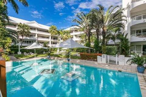Poolside Apt In Alamanda Beachfront Resort 41 - Accommodation in Brisbane 5