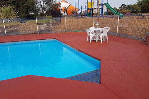 Lakes Caravilla Caravan Park - Accommodation in Brisbane 7