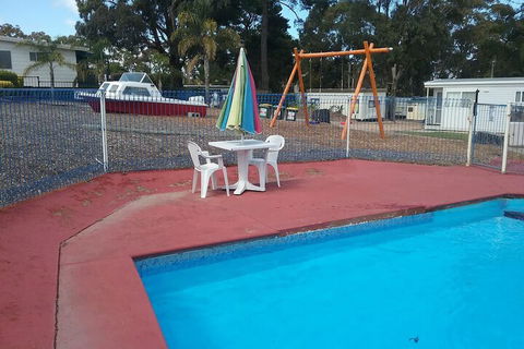 Lakes Caravilla Caravan Park - Accommodation in Brisbane 6