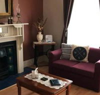 Jadan Cottages - Accommodation in Brisbane