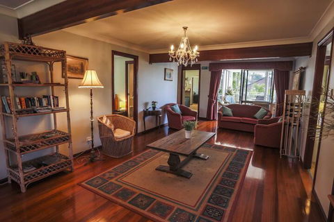 Ainslie Manor B&B - Accommodation in Brisbane 1