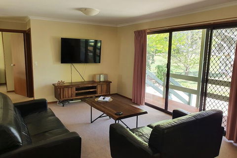 Annies Holiday Units - Accommodation in Brisbane 7