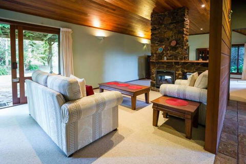 Mt Glorious Getaways - Accommodation in Brisbane 1