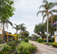 Lazy Acre Log Cabins - Accommodation in Brisbane