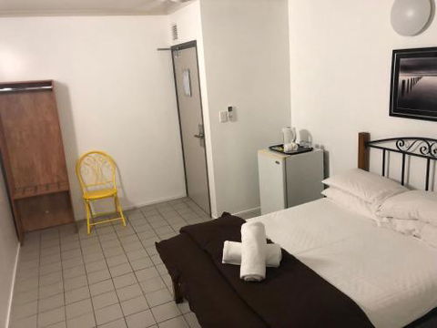 Airlie Waterfront Accommodation - Accommodation in Brisbane 2