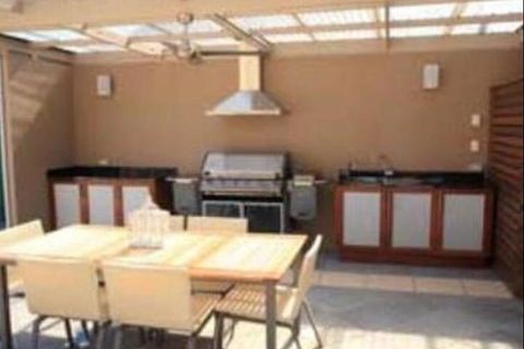 Amelia S Bed & Breakfast - Accommodation in Brisbane 7