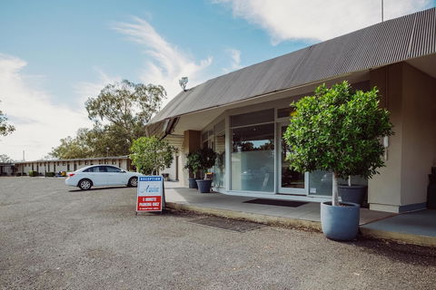 Artesian Spa Motel - Accommodation in Brisbane 0