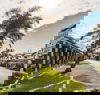 Lakes Jakaranda Holiday Units - Accommodation in Brisbane