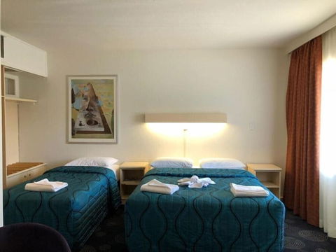 The Astor Hotel Motel - Accommodation in Brisbane 1