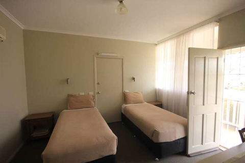 Aromet Motor Inn - Accommodation in Brisbane 6