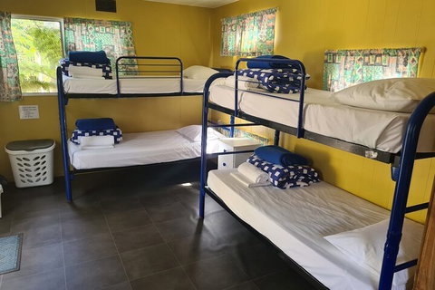 Shady Willows Holiday Park & YHA - Accommodation in Brisbane 6