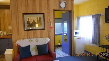Summer's Rest Units - Accommodation in Brisbane 5