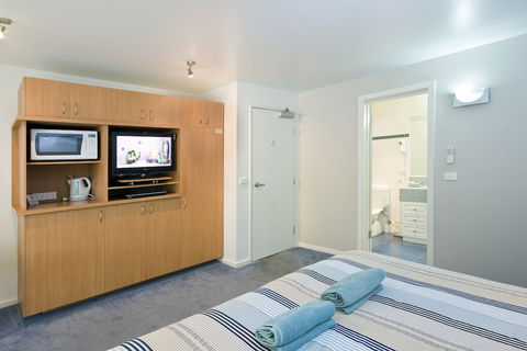 Anchorage Motel And Villas - Accommodation in Brisbane 3
