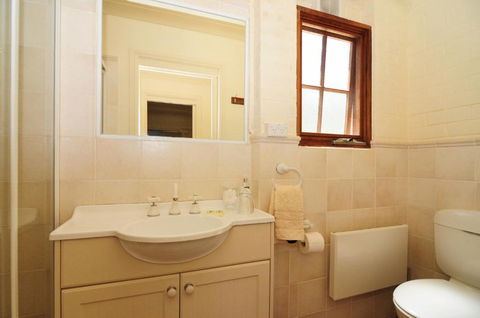 Daisy Cottage - Accommodation in Brisbane 6