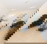 Colonial Court Villas - Accommodation in Brisbane