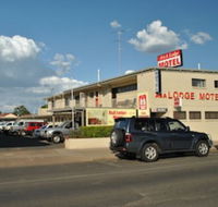 A  A Lodge Motel Emerald - Accommodation in Brisbane