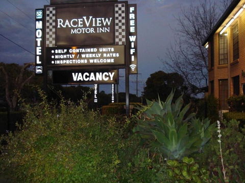 A Raceview Motor Inn - Accommodation in Brisbane 1