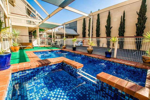 MAS Country Riverboat Lodge Motor Inn - Accommodation in Brisbane 2