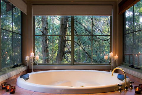 Eagle Hammer Cottages - Accommodation in Brisbane 2