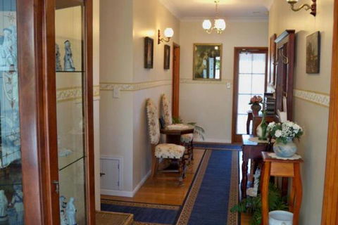 Johnstones On Oxley Bed & Breakfast - Accommodation in Brisbane 2