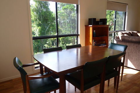 Bellthorpe Stays - Accommodation in Brisbane 7