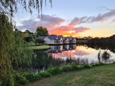 Lakeside Villas At Crittenden - Accommodation in Brisbane 4