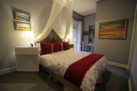 Castle Villa By The Sea - Accommodation in Brisbane 5