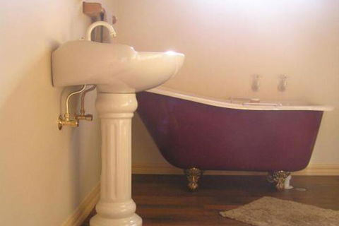 Valleyfield Cottage - Accommodation in Brisbane 6
