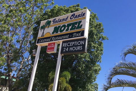 Inland Oasis Motel - Accommodation in Brisbane 1