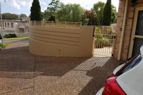 Corlette Poolside Getaway - Accommodation in Brisbane 0