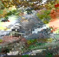 Woolrich Historic Garden Cottage - Accommodation in Brisbane