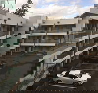 Waterfront at Waves - Accommodation in Brisbane