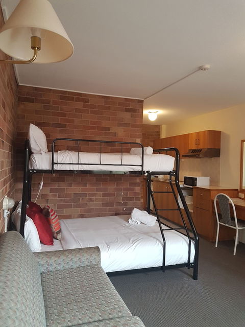All Seasons Motel Armidale - Accommodation in Brisbane 3