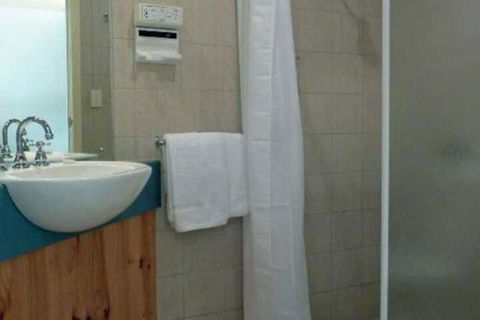 Coonawarra Units - Accommodation in Brisbane 5